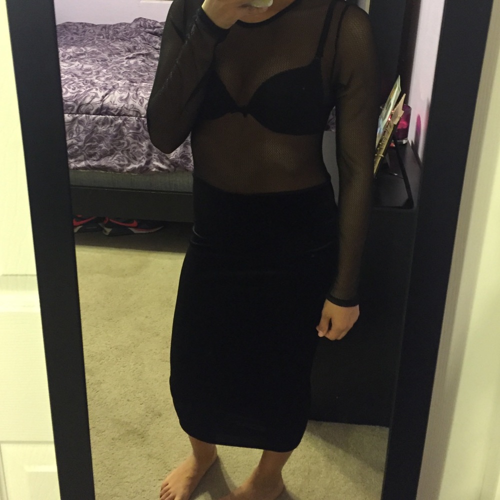 Velvet/fishnet midi